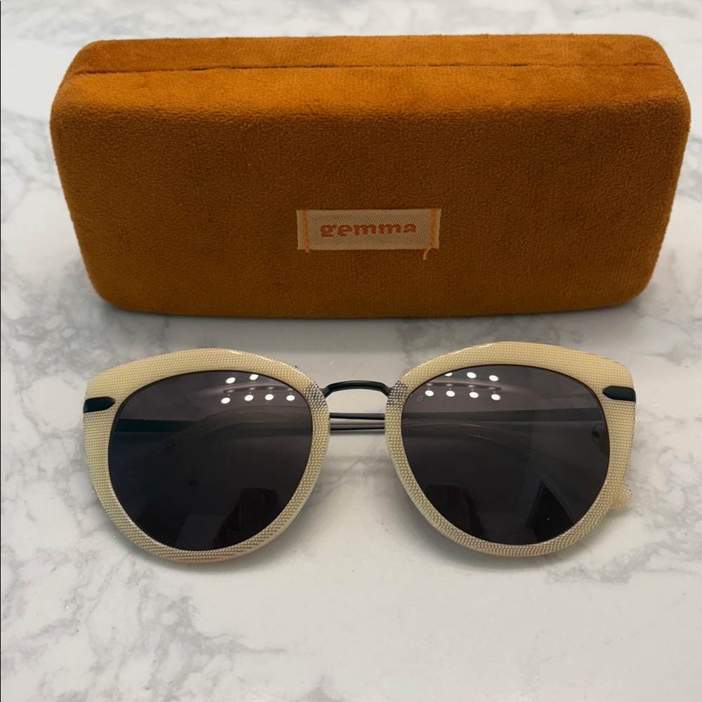 Gemma Sunglasses with Case - Never worn